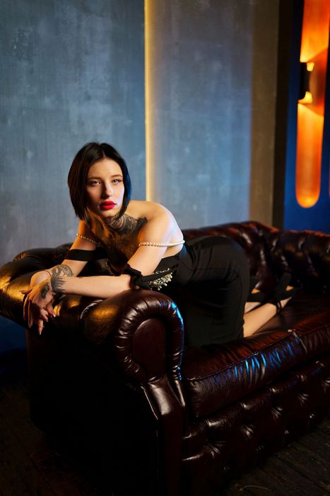 Молодые девушки на час: как выбрать идеальную спутницу без опыту?