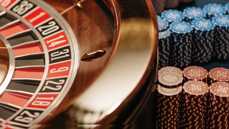 Pinko qimor o'yinlari markazida qanday o'ynashni boshlash kerak